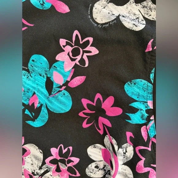 🖤 Baby Phat Floral Scrub Top – XS – Black w/ Pink & Teal – Stretch Side Panels - Picture 6 of 8